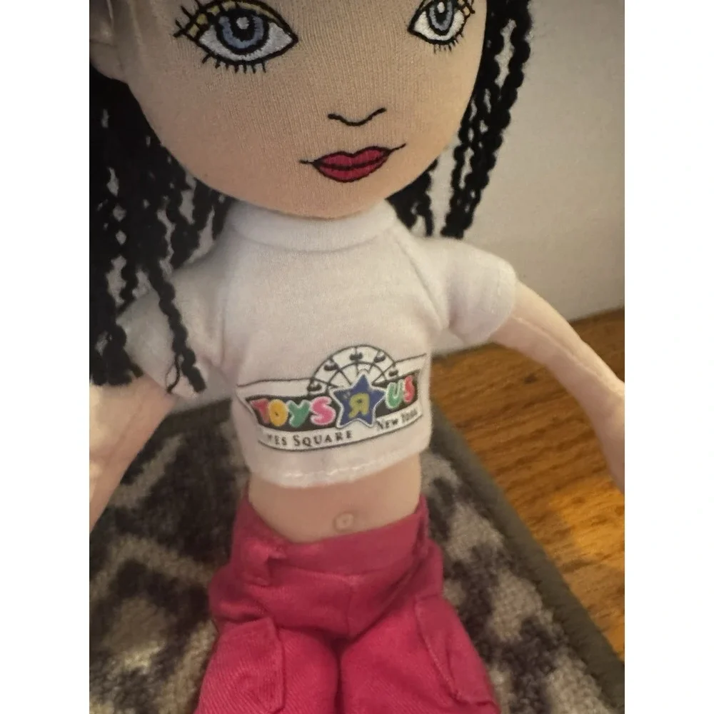 Toys R Us Times Square NY Vintage Plush Girl Doll Purse Belly Shirt Y2K 2001